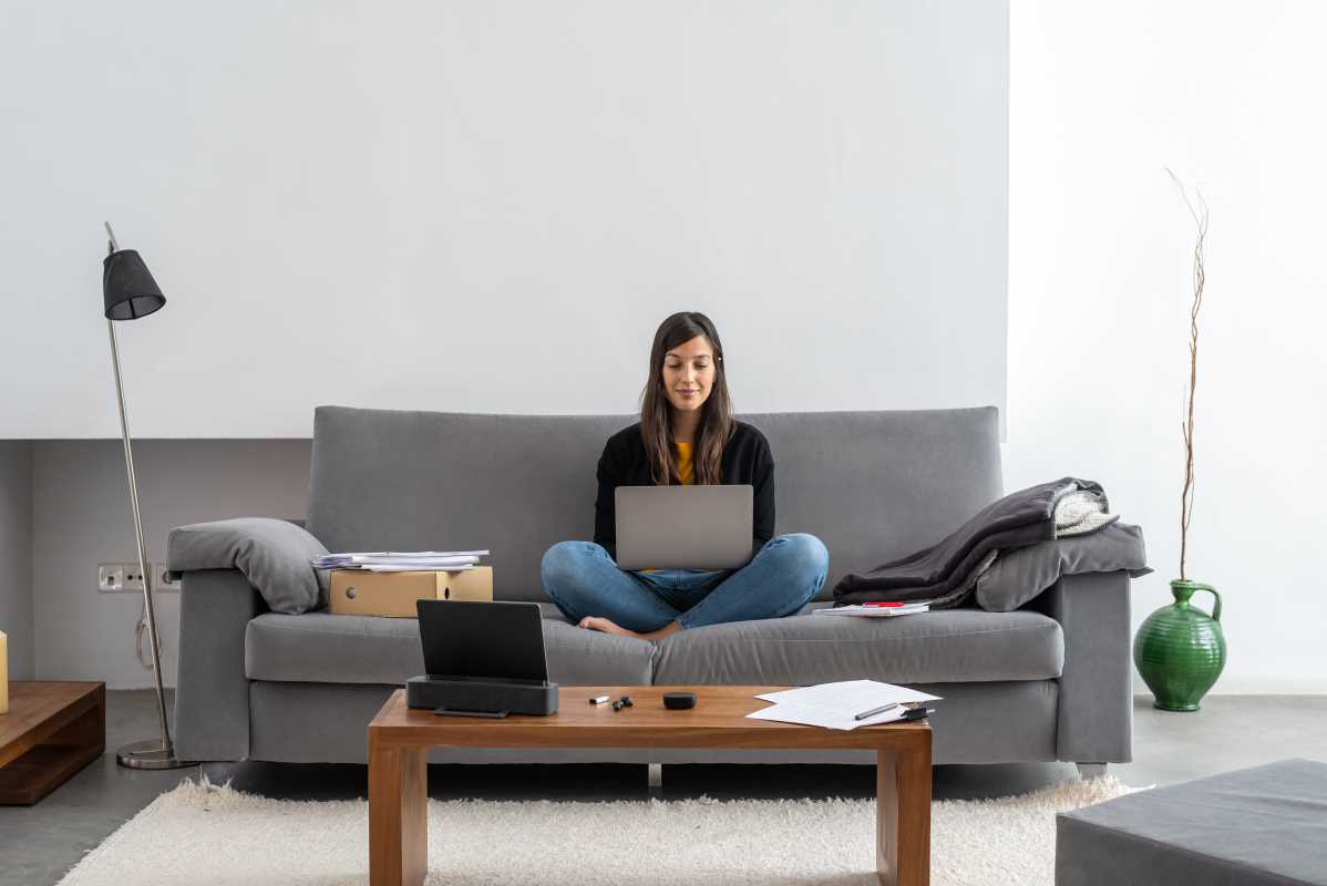 Tips for Building Passive Income While Working Full Time
